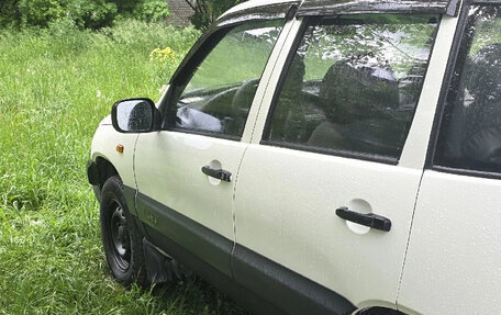 Chevrolet Niva I рестайлинг, 2003 год, 280 000 рублей, 8 фотография