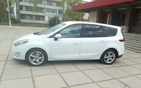 Renault Scenic III, 2010 год, 777 000 рублей, 9 фотография