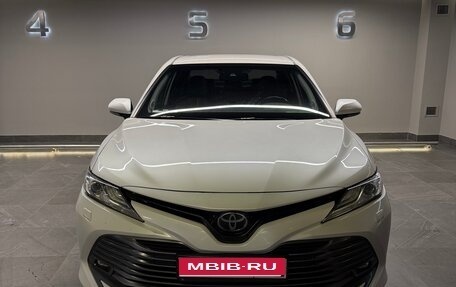 Toyota Camry, 2019 год, 2 150 000 рублей, 1 фотография