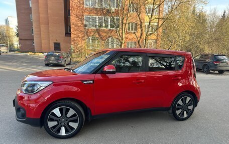 KIA Soul II рестайлинг, 2018 год, 1 800 000 рублей, 2 фотография