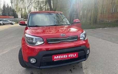 KIA Soul II рестайлинг, 2018 год, 1 800 000 рублей, 3 фотография