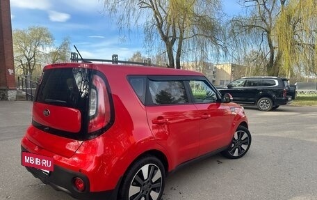 KIA Soul II рестайлинг, 2018 год, 1 800 000 рублей, 6 фотография