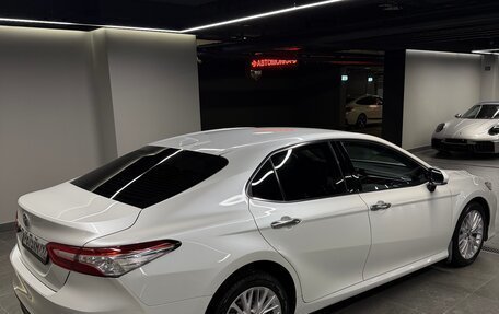 Toyota Camry, 2019 год, 2 150 000 рублей, 4 фотография