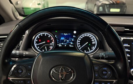 Toyota Camry, 2019 год, 2 150 000 рублей, 10 фотография