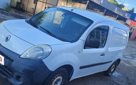 Renault Kangoo II рестайлинг, 2012 год, 400 000 рублей, 3 фотография