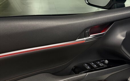 Toyota Camry, 2019 год, 2 150 000 рублей, 13 фотография
