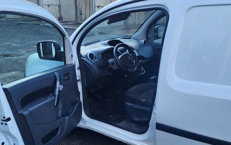 Renault Kangoo II рестайлинг, 2012 год, 400 000 рублей, 8 фотография