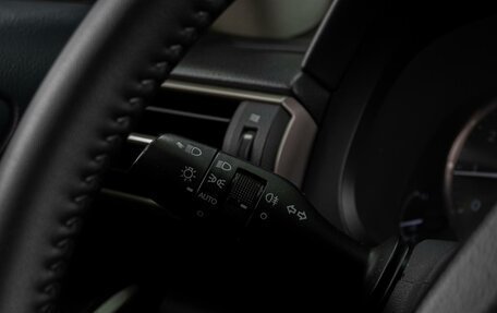 Lexus IS III, 2018 год, 3 359 000 рублей, 24 фотография