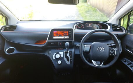 Toyota Sienta II, 2019 год, 1 650 000 рублей, 5 фотография