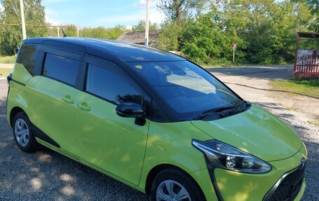 Toyota Sienta II, 2019 год, 1 650 000 рублей, 4 фотография