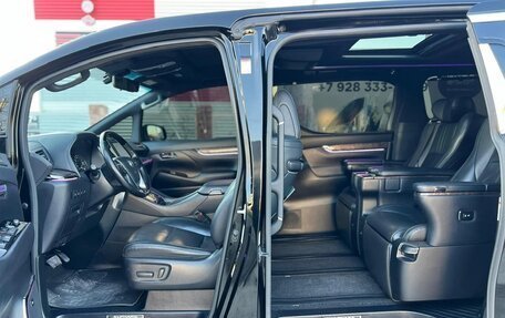 Toyota Alphard III, 2019 год, 4 500 000 рублей, 8 фотография