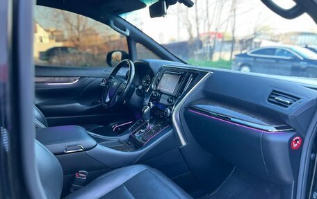 Toyota Alphard III, 2019 год, 4 500 000 рублей, 9 фотография