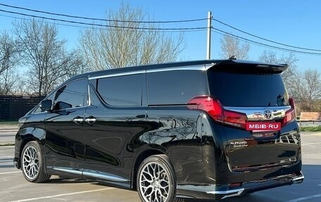 Toyota Alphard III, 2019 год, 4 500 000 рублей, 5 фотография