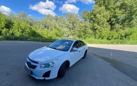 Chevrolet Cruze II, 2013 год, 730 000 рублей, 3 фотография