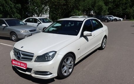 Mercedes-Benz C-Класс, 2011 год, 1 800 000 рублей, 2 фотография