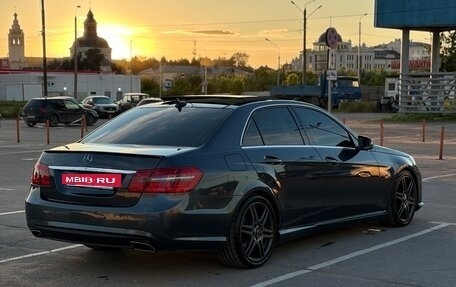 Mercedes-Benz E-Класс, 2012 год, 1 900 000 рублей, 5 фотография