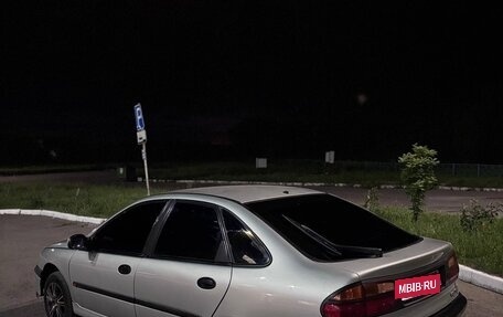 Renault Laguna II, 2000 год, 270 000 рублей, 3 фотография