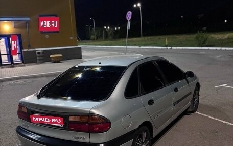 Renault Laguna II, 2000 год, 270 000 рублей, 2 фотография