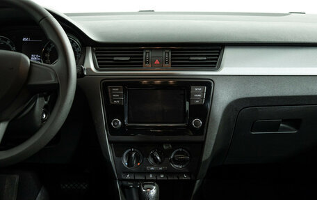 Skoda Rapid I, 2017 год, 1 399 700 рублей, 15 фотография