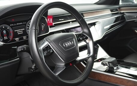 Audi A8, 2019 год, 4 800 000 рублей, 8 фотография