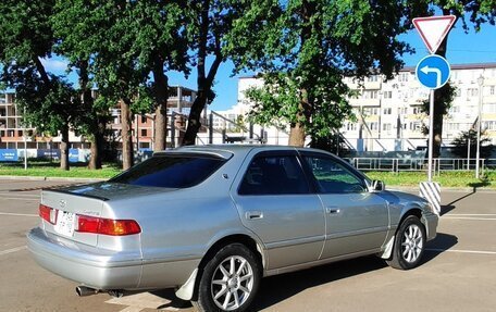 Toyota Camry, 2000 год, 750 000 рублей, 5 фотография