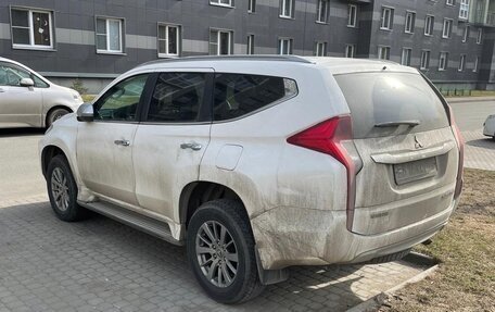 Mitsubishi Pajero Sport III рестайлинг, 2019 год, 2 900 000 рублей, 7 фотография