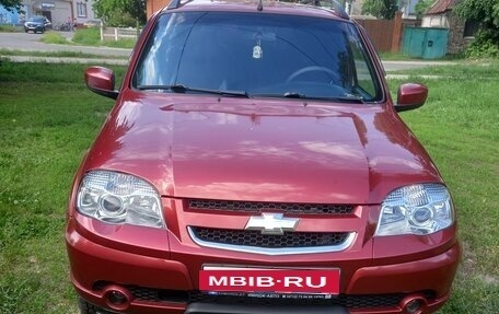 Chevrolet Niva I рестайлинг, 2015 год, 800 000 рублей, 1 фотография