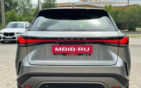 Lexus RX IV рестайлинг, 2024 год, 7 000 000 рублей, 6 фотография