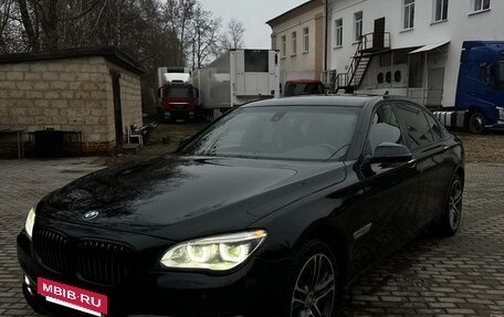 BMW 7 серия, 2013 год, 2 300 000 рублей, 2 фотография