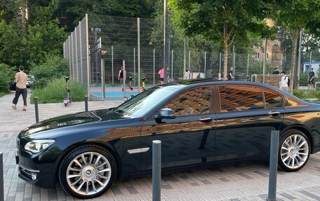 BMW 7 серия, 2015 год, 1 750 000 рублей, 14 фотография