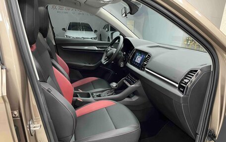 Skoda Karoq I, 2022 год, 1 869 000 рублей, 9 фотография