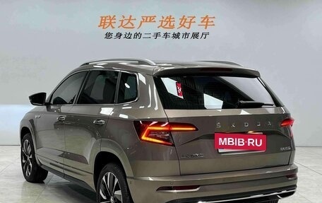Skoda Karoq I, 2022 год, 1 869 000 рублей, 6 фотография