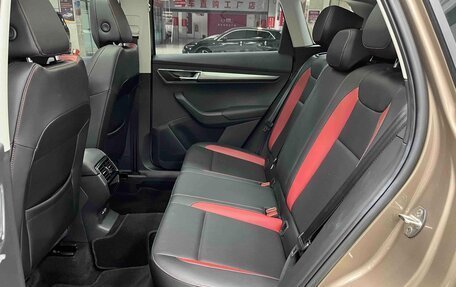 Skoda Karoq I, 2022 год, 1 869 000 рублей, 10 фотография