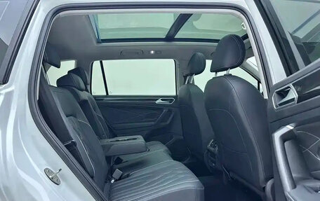 Volkswagen Tiguan II, 2023 год, 2 154 017 рублей, 10 фотография