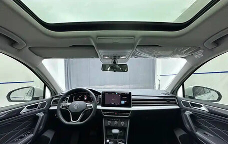 Volkswagen Tiguan II, 2023 год, 2 154 017 рублей, 12 фотография
