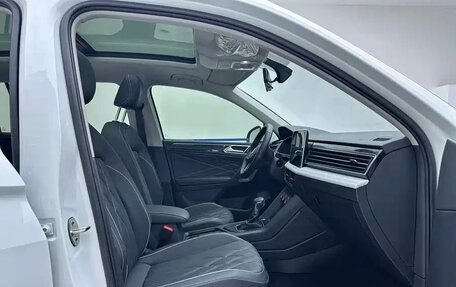 Volkswagen Tiguan II, 2023 год, 2 154 017 рублей, 8 фотография