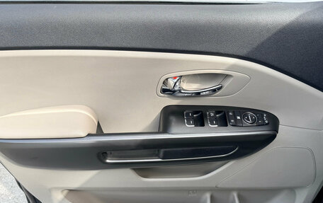 KIA Carnival III, 2018 год, 2 599 000 рублей, 16 фотография