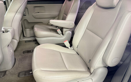 KIA Carnival III, 2018 год, 2 599 000 рублей, 17 фотография