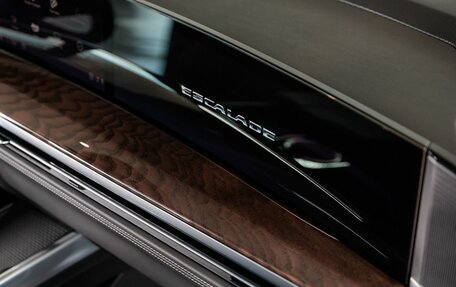 Cadillac Escalade V, 2026 год, 21 850 000 рублей, 16 фотография