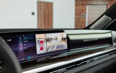 Cadillac Escalade V, 2026 год, 21 850 000 рублей, 15 фотография