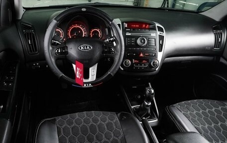 KIA cee'd I рестайлинг, 2011 год, 679 000 рублей, 6 фотография
