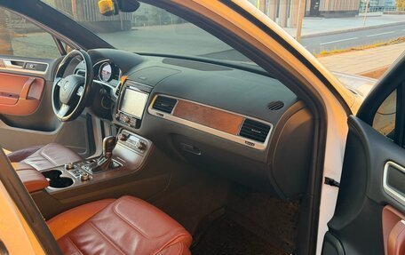 Volkswagen Touareg III, 2017 год, 3 100 000 рублей, 4 фотография