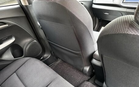 Honda Insight II рестайлинг, 2010 год, 675 000 рублей, 15 фотография