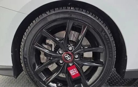 Hyundai Veloster II, 2019 год, 3 104 000 рублей, 6 фотография
