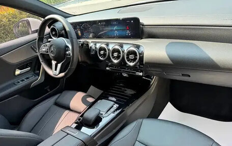 Mercedes-Benz A-Класс, 2023 год, 1 590 100 рублей, 14 фотография