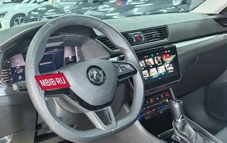 Skoda Superb III рестайлинг, 2023 год, 1 850 010 рублей, 12 фотография