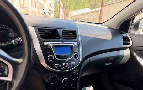 Hyundai Solaris II рестайлинг, 2012 год, 650 000 рублей, 6 фотография
