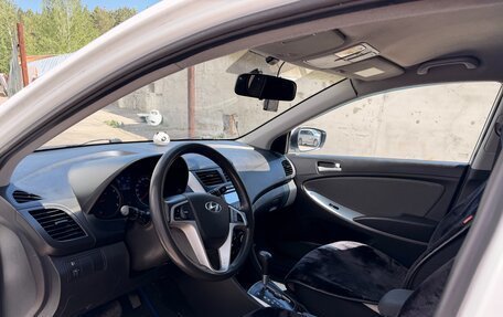 Hyundai Solaris II рестайлинг, 2012 год, 650 000 рублей, 8 фотография