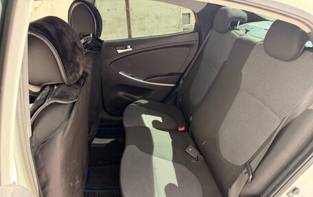 Hyundai Solaris II рестайлинг, 2012 год, 650 000 рублей, 9 фотография