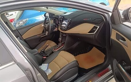 Chevrolet Monza, 2022 год, 1 065 000 рублей, 24 фотография